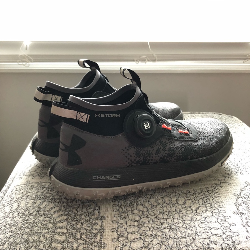 Under Armour Fat Tire Trail Runners - 9